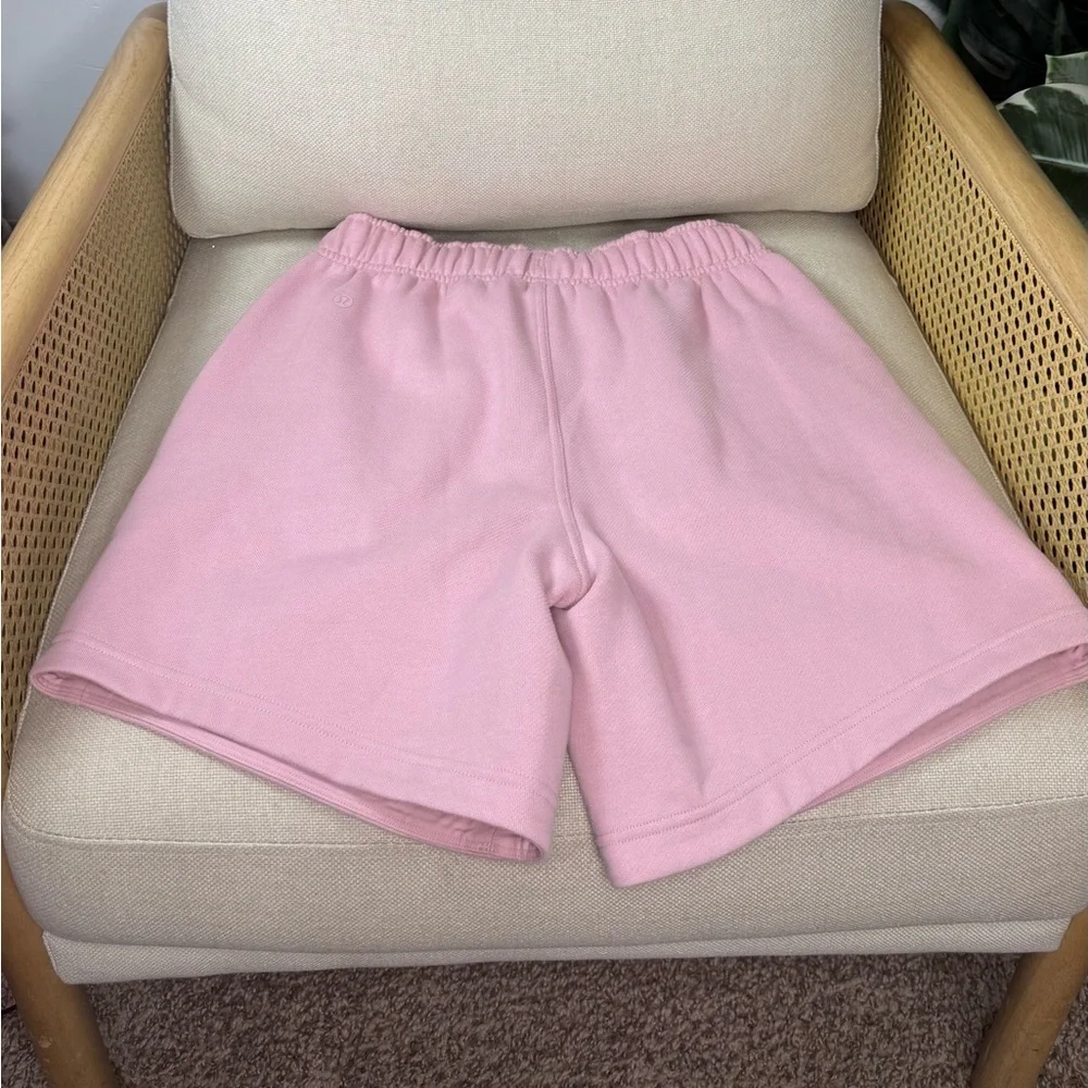 Lululemon Scuba Mid-Rise Oversized Short 7